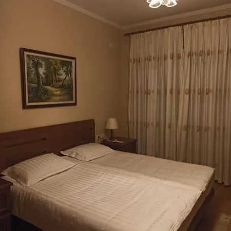 Sweet Quarto em Acomodações Particulares Tirana