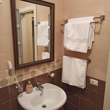 Quarto em Acomodações Particulares Sweet Tirana